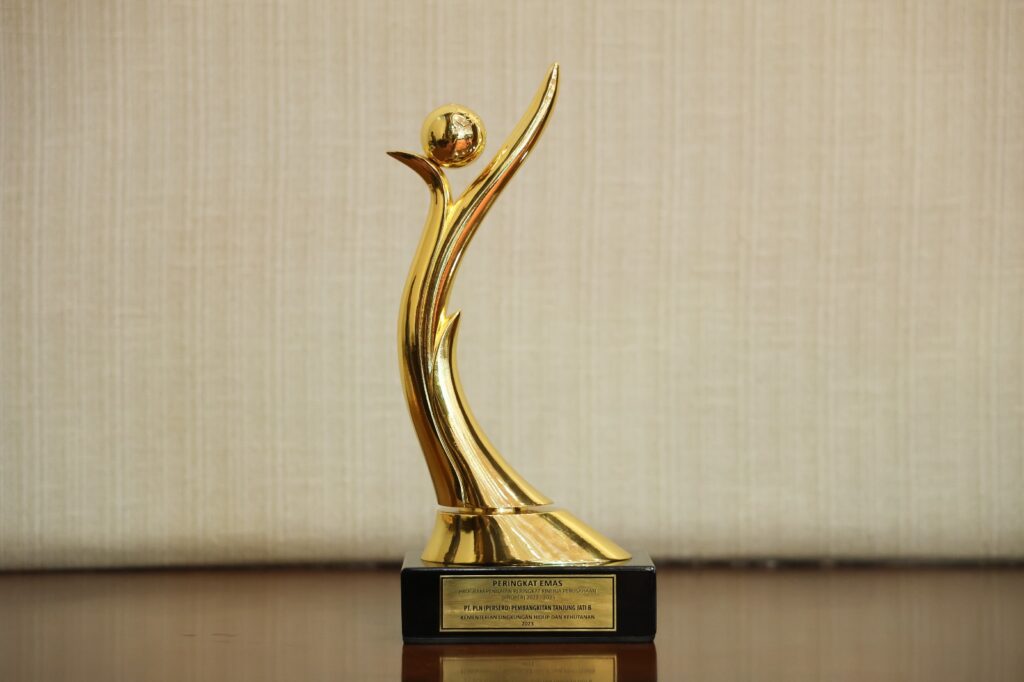 Dua Tahun Berturut-turut Darmawan Prasodjo Raih "Green Leadership Utama Award, "PLN Pecah Rekor Borong 20 Proper Emas KLHK 2023 5 IMG 20231221 WA0015