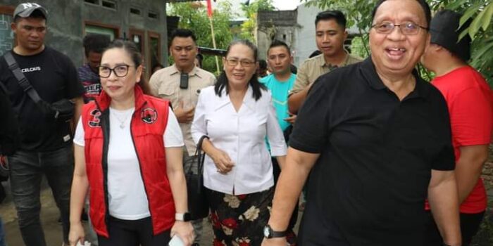 Lebih Dekat Dengan Warga, Blusukan di Sea dan Pineleng, RD-Vasung Sapa Warga Dengan Visi Dan Misinya 2 1000456917