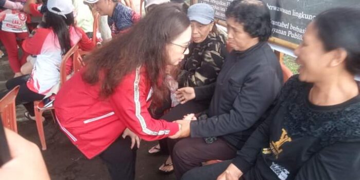 Lebih Dekat Dengan Warga, Vasung Kampanye Door To Door di Desa Tumaratas Langowan Barat 2 IMG 20241107 WA0166