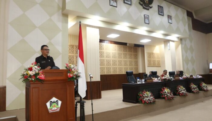 Rapat Paripurna DPRD Awal Tahun 2025, Sekkot Roring Bawakan Sambutan Walikota Caroll