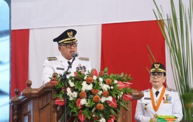 Pimpin Rapat Paripurna Dengarkan Pidato Sambutan Bupati Minahasa Periode 2025-2030, Ketua DPRD R. Longkutoy Ucapkan Selamat 6 1000568845 1