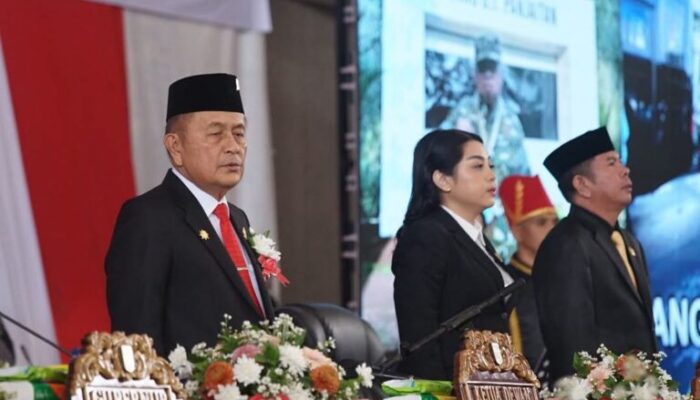 Pimpin Rapat Paripurna Dengarkan Pidato Sambutan Bupati Minahasa Periode 2025-2030, Ketua DPRD R. Longkutoy Ucapkan Selamat 3 1000569183