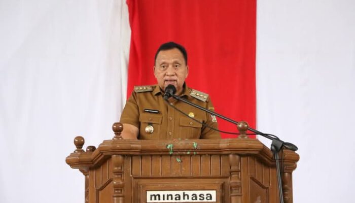Bupati RD Dan Wabub Vasung Ikuti Ibadah Oikumene Awal Bulan Pemkab Minahasa 2 1000633903 1