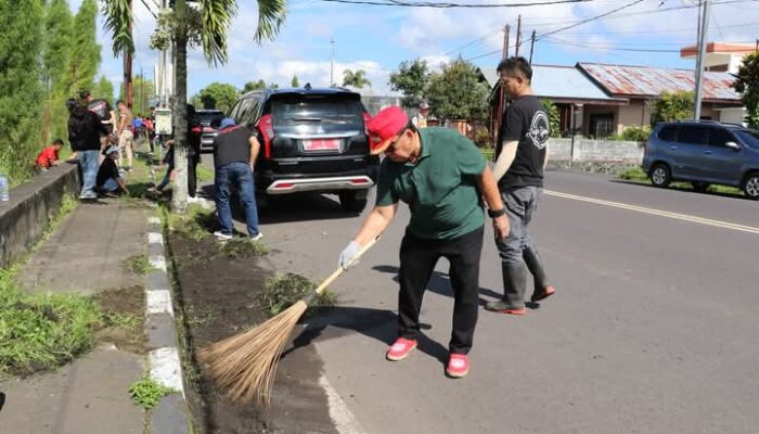 Tunjang Akses Wisata Ke Danau Tondano, Pemkab Minahasa Gelar Kerja Bakti di Sungai Toubeke 2 1000638569