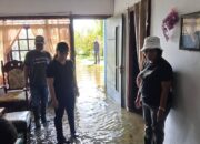 Turun Langsung Dengarkan Keluhan Warga, Wabub Vasung Kunjungi Keluarga Korban Terdampak Banjir Di Kakas